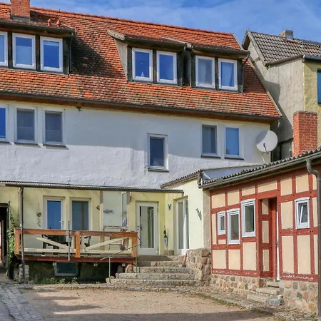 Apartment 2 Bedroom Lovely In Röbel